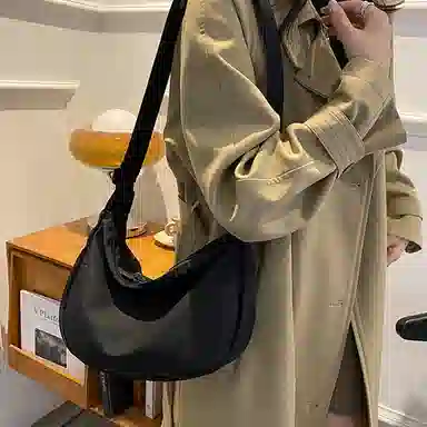 泰克森 休闲轻便简约日常出行 牛津布 饺子包斜挎包 小号 男女同款情侣款 桔色/黑色/绿色