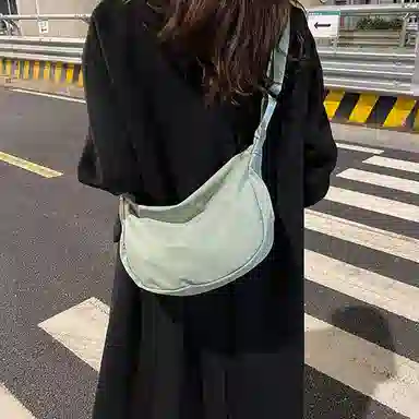 泰克森 休闲轻便简约日常出行 牛津布 饺子包斜挎包 小号 男女同款情侣款 桔色/黑色/绿色