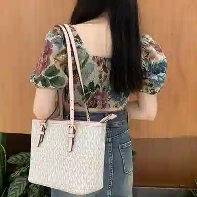 Lanbaofan MK Tote Bag