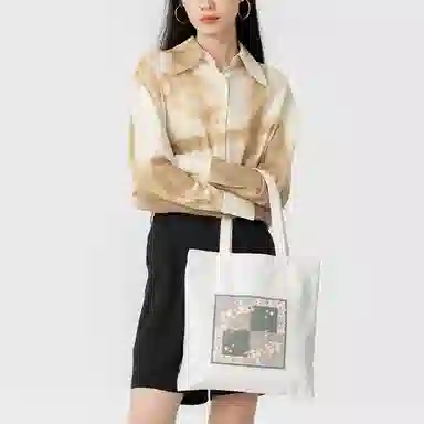 VANESSA HOGAN Tote