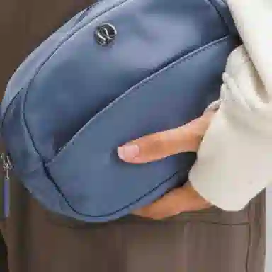 lululemon City Essentials 2L