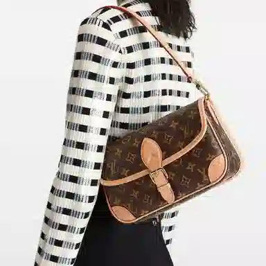 LOUIS VUITTON Diane PM