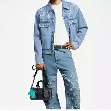 Louis Vuitton Keepall 25