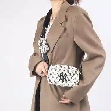 MLB Monogram NY Yankees Black White