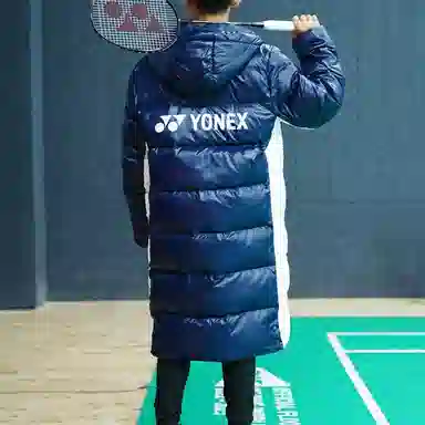 YONEX