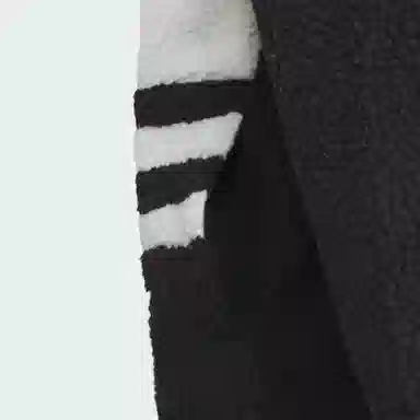 adidas originals Sherpa Jacket Logo