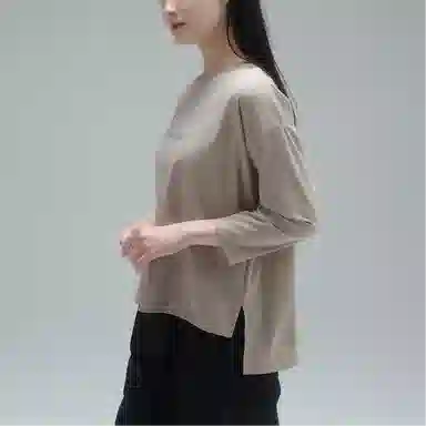 New Balance Met24 Bracelet Sleeve Pullover T