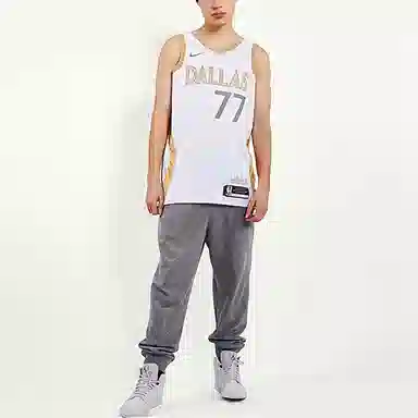 Nike NBA Swingman Jersey Luka Doncic 77 White
