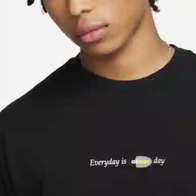 Nike Air Max Day SS24T