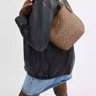 COACH City 17