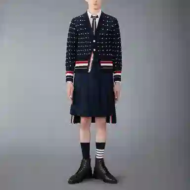 THOM BROWNE V