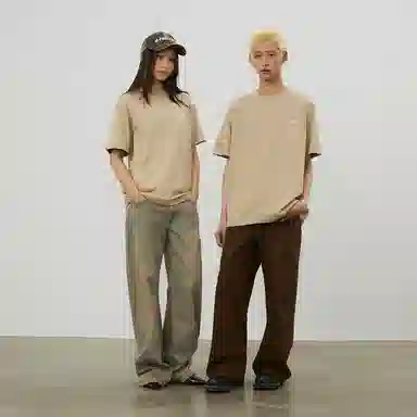 New Balance logo T