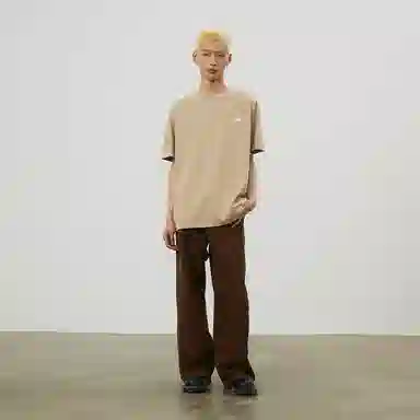 New Balance logo T