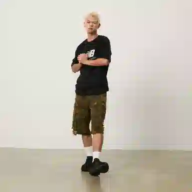 New Balance Logo T