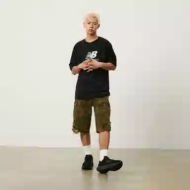 New Balance Logo T