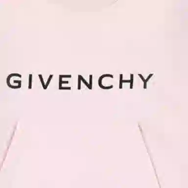 GIVENCHY
