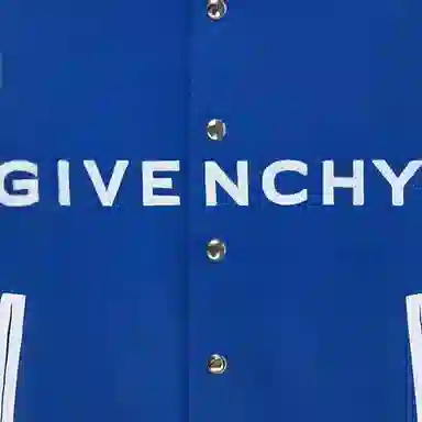 GIVENCHY