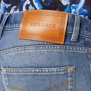 VERSACE