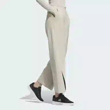 adidas FW24 FUTURE STYLE PRE WOVEN Logo