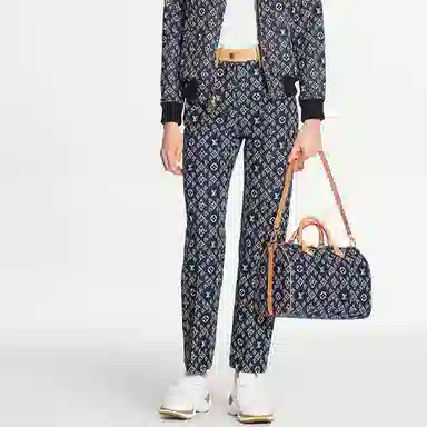 LOUIS VUITTON LV Logo