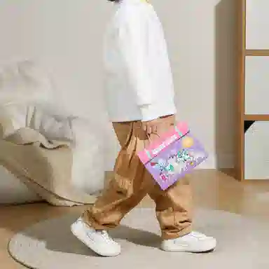 乐乐鱼 公主贴纸书 卡通防水粘贴贴画 玩具