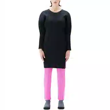 PLEATS PLEASE ISSEY MIYAKE