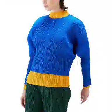 PLEATS PLEASE ISSEY MIYAKE