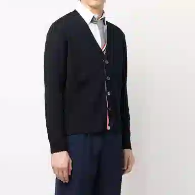 THOM BROWNE V