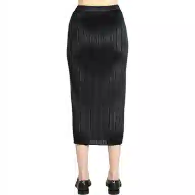 PLEATS PLEASE ISSEY MIYAKE