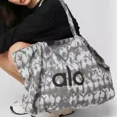 Alo Iconic Shopper Tote