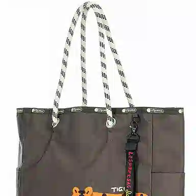 LeSportsac