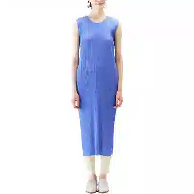 PLEATS PLEASE ISSEY MIYAKE