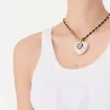 CHANEL 25B