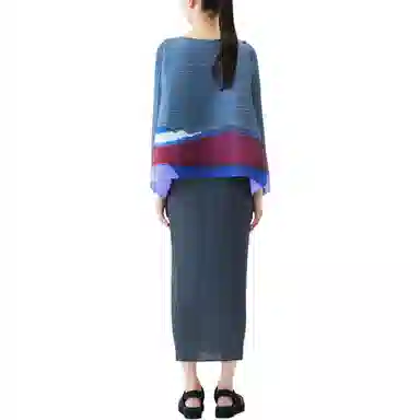 PLEATS PLEASE ISSEY MIYAKE T