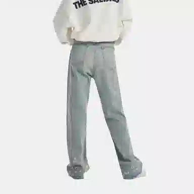 THE SALVAGES FASHION CLUB