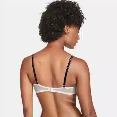 Victoria's Secret Coconut White Lace Bra