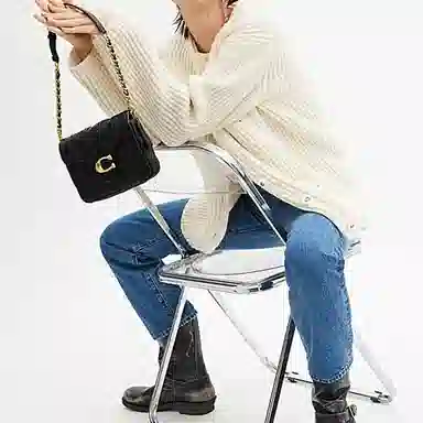 COACH Tabby 17 Black