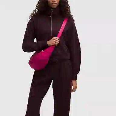 lululemon Slouchy 6L