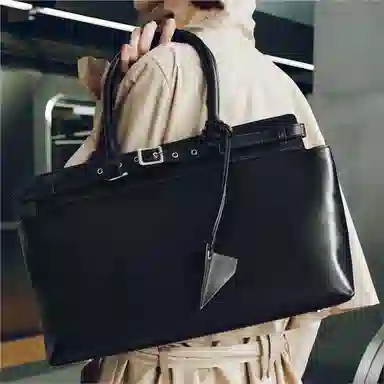 BELLE Handbag Black