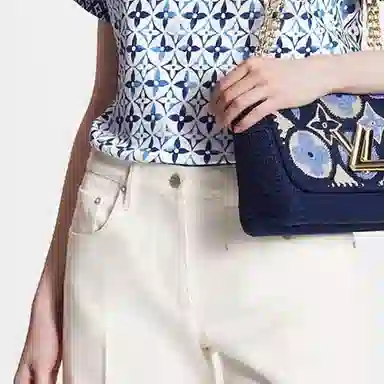 LOUIS VUITTON FW23 T