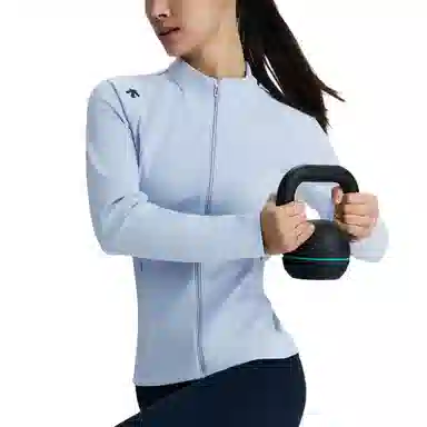 DESCENTE WOMENS TRAINING logo