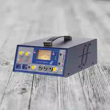 FOCUSRITE ISA ONE )DI