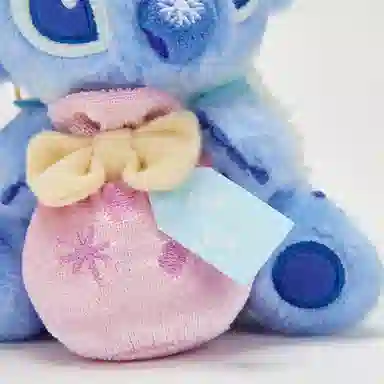 Disney store 15cm17.5cm