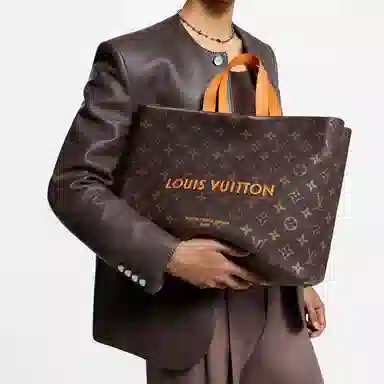 Louis Vuitton Shopper Brown