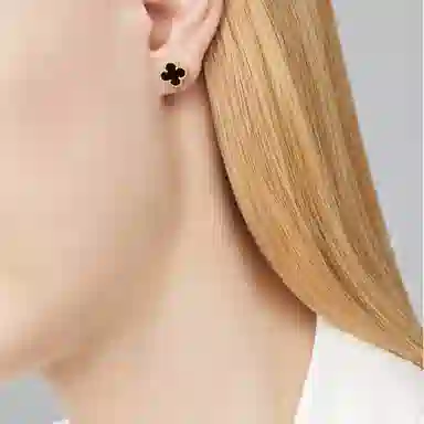 Van Cleef & Arpels Alhambra Single Flower Earrings Black Gold