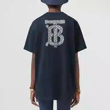 Burberry FW21 T