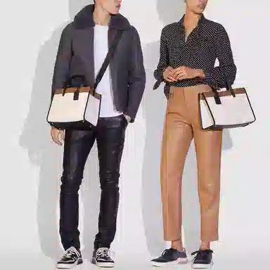 COACH Field 30 Logo Tote
