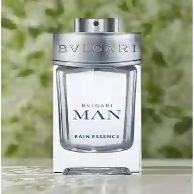 BVLGARI Eau Parfumée au Thé Blanc