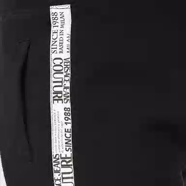 VERSACE JEANS COUTURE Logo