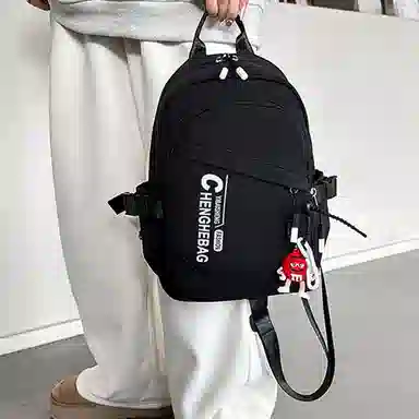 欧曼斐 休闲日系单肩轻便运动简约百搭背包 尼龙 斜挎包胸包 男女同款情侣款 多色